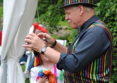 Zauberer auf Sommerfest